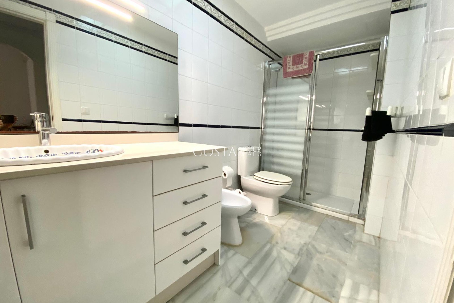 Resale - Apartments -
Torrevieja - Playa Los Locos