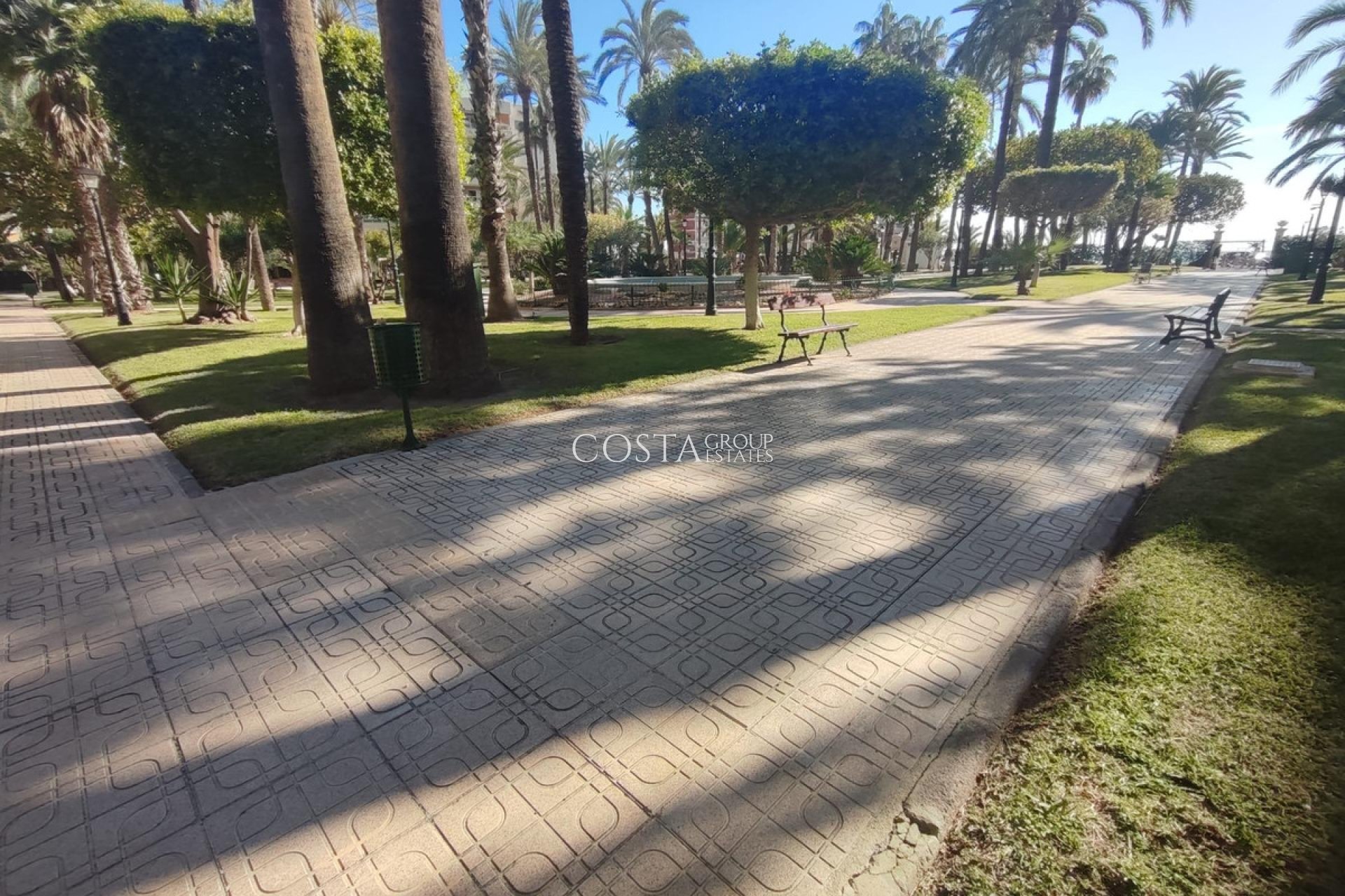 Resale - Apartments -
Torrevieja - Torrevieja Centro