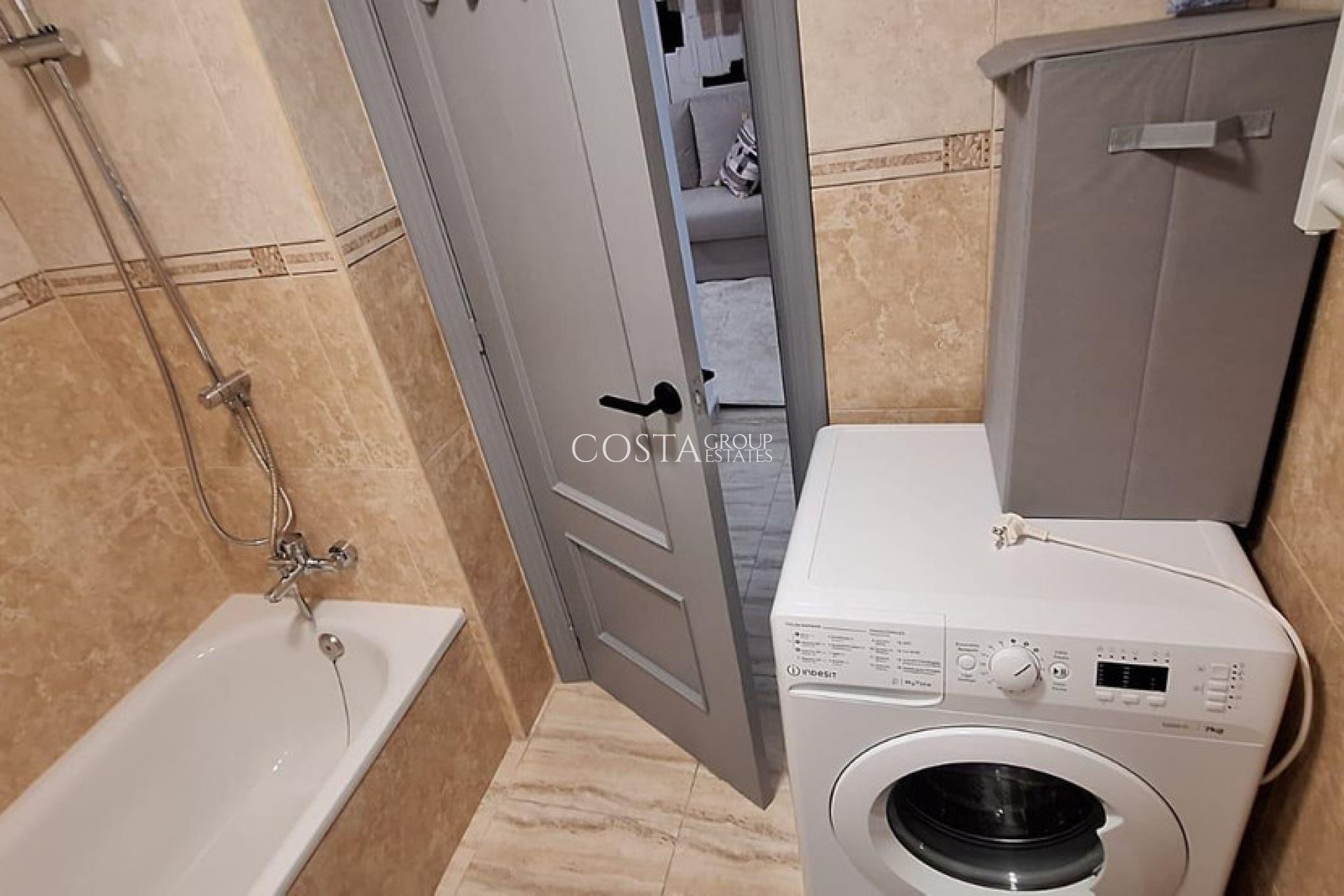 Resale - Apartments -
Torrevieja - Torrevieja Centro