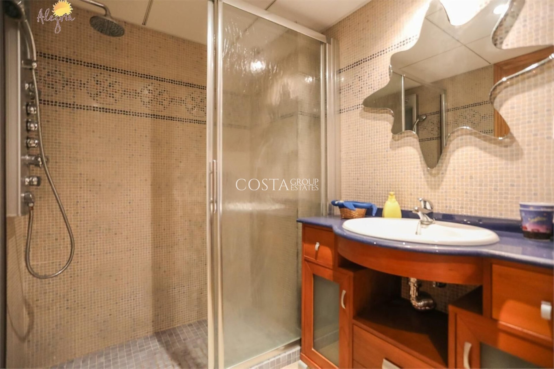 Resale - Apartments -
Torrevieja - Torrevieja Centro