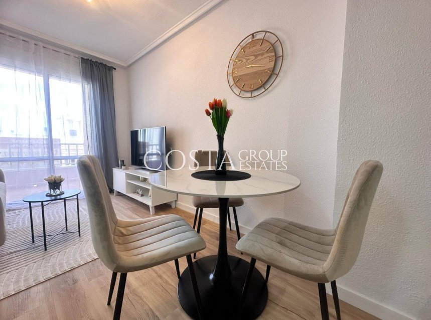 Resale - Apartments -
Torrevieja - Torrevieja Centro