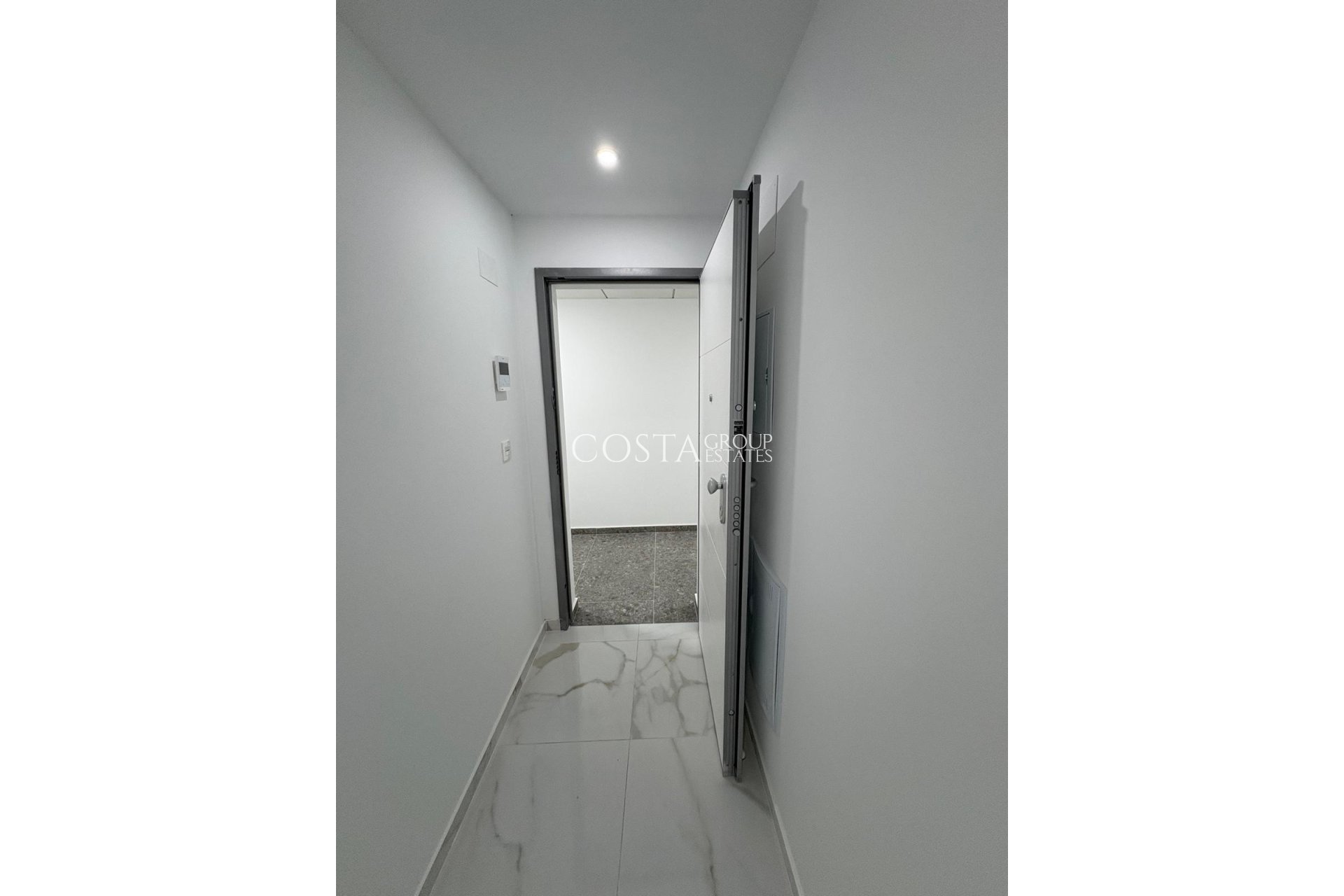 Resale - Apartments -
Torrevieja - Torrevieja Centro