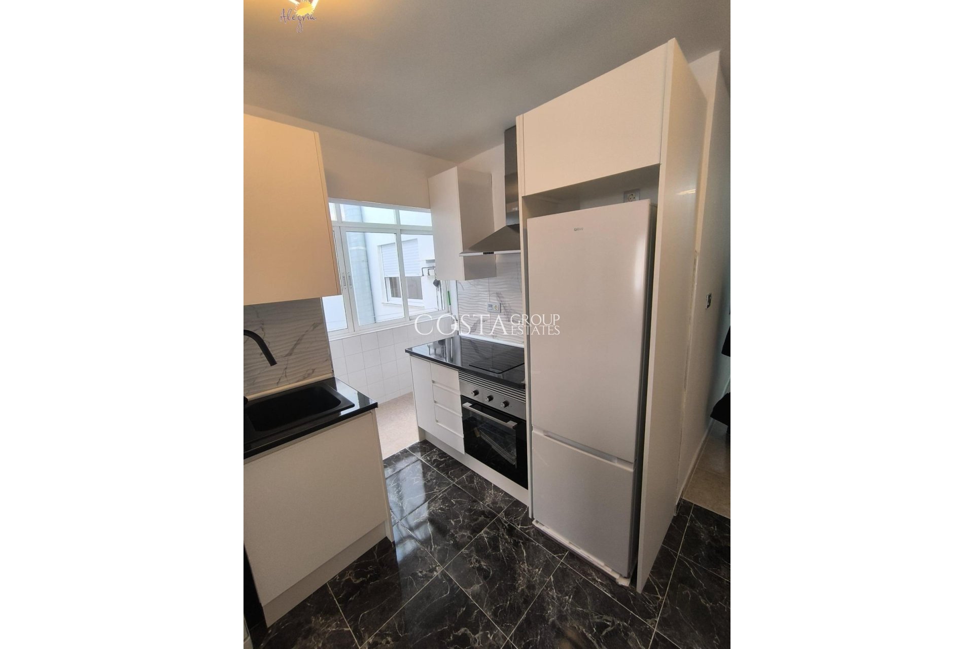 Resale - Apartments -
Torrevieja - Torrevieja Centro