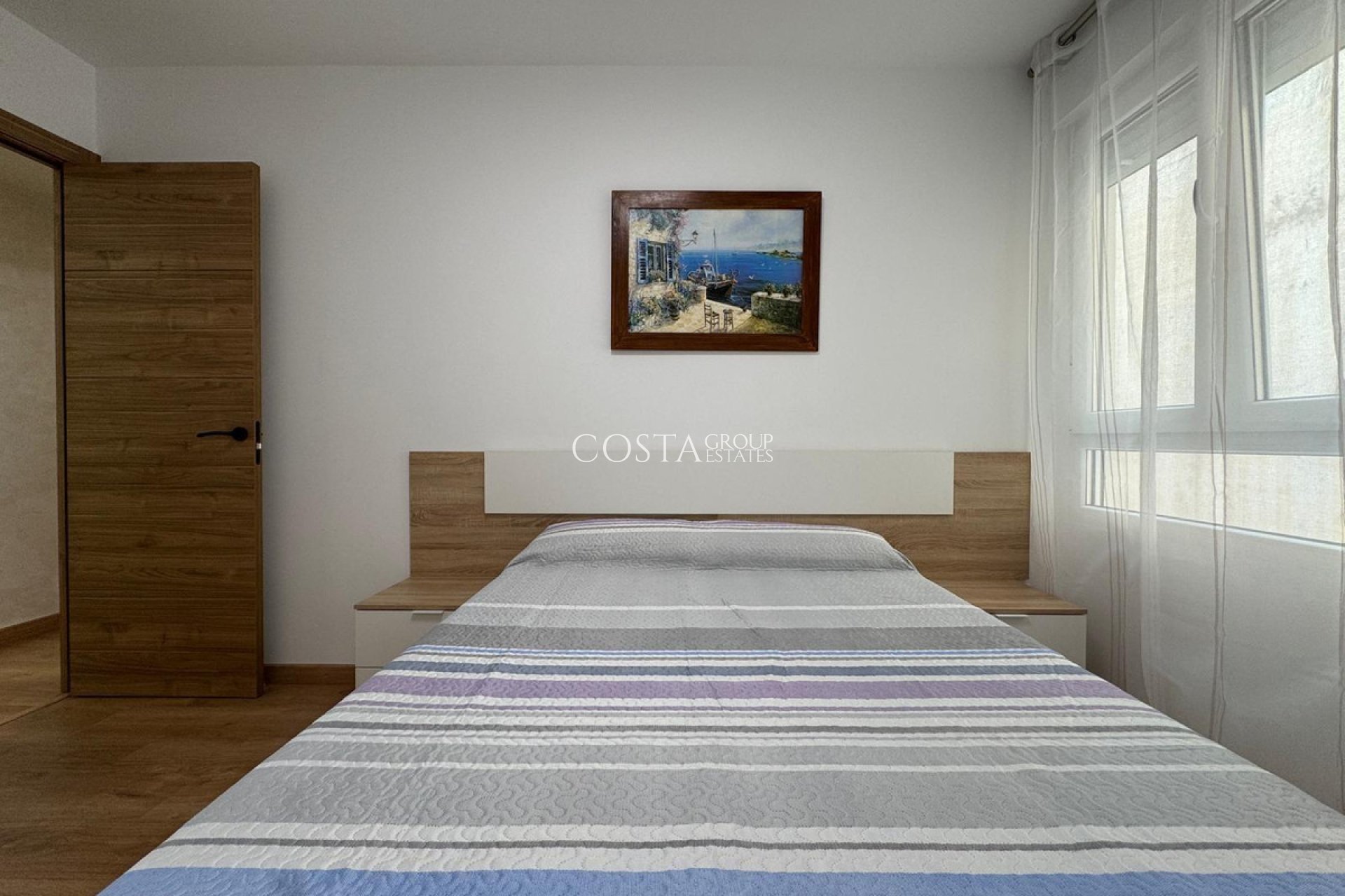 Resale - Apartments -
Torrevieja - Torrevieja Centro