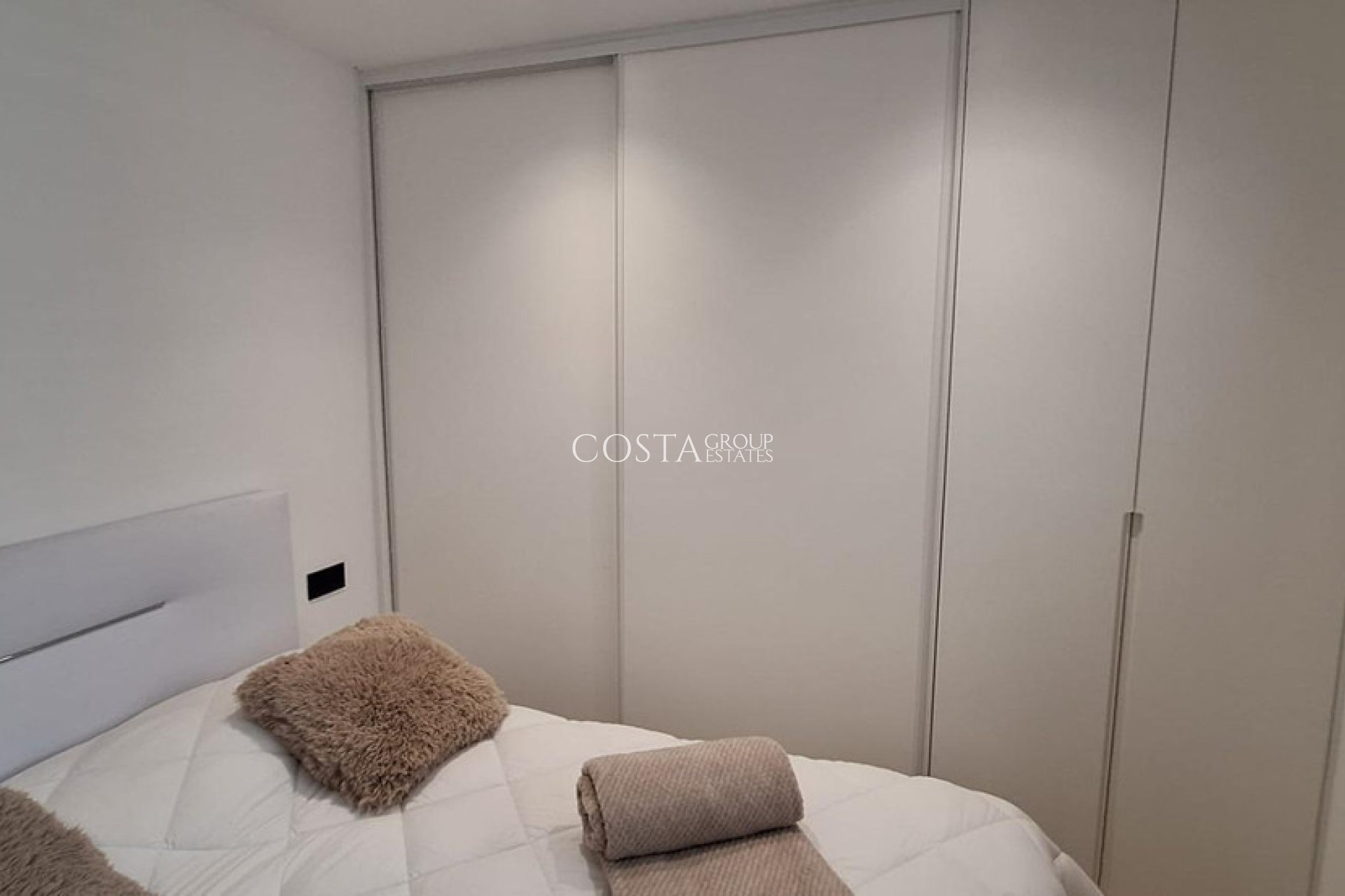 Resale - Apartments -
Torrevieja - Torrevieja Centro