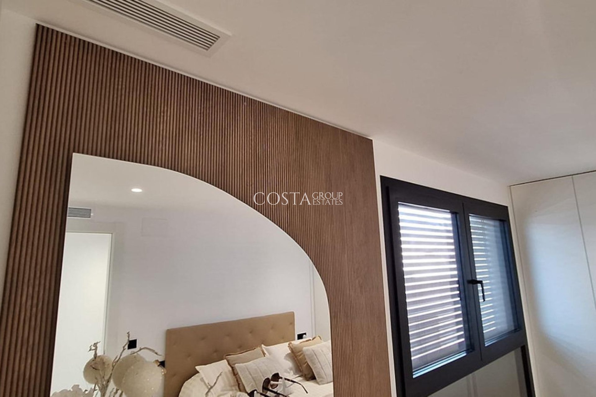 Resale - Apartments -
Torrevieja - Torrevieja Centro