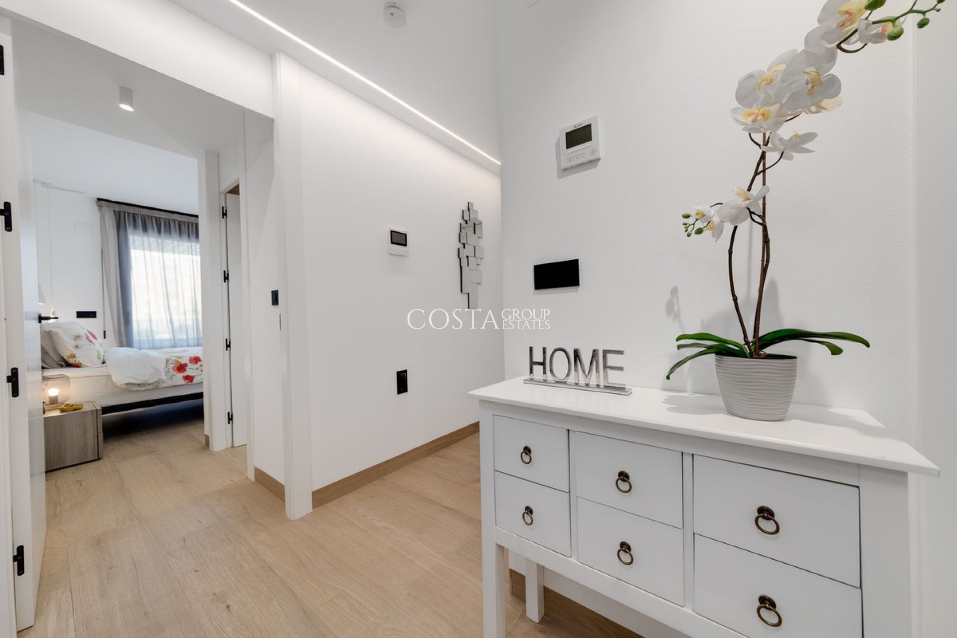 Resale - Apartments -
Torrevieja - Torrevieja Centro