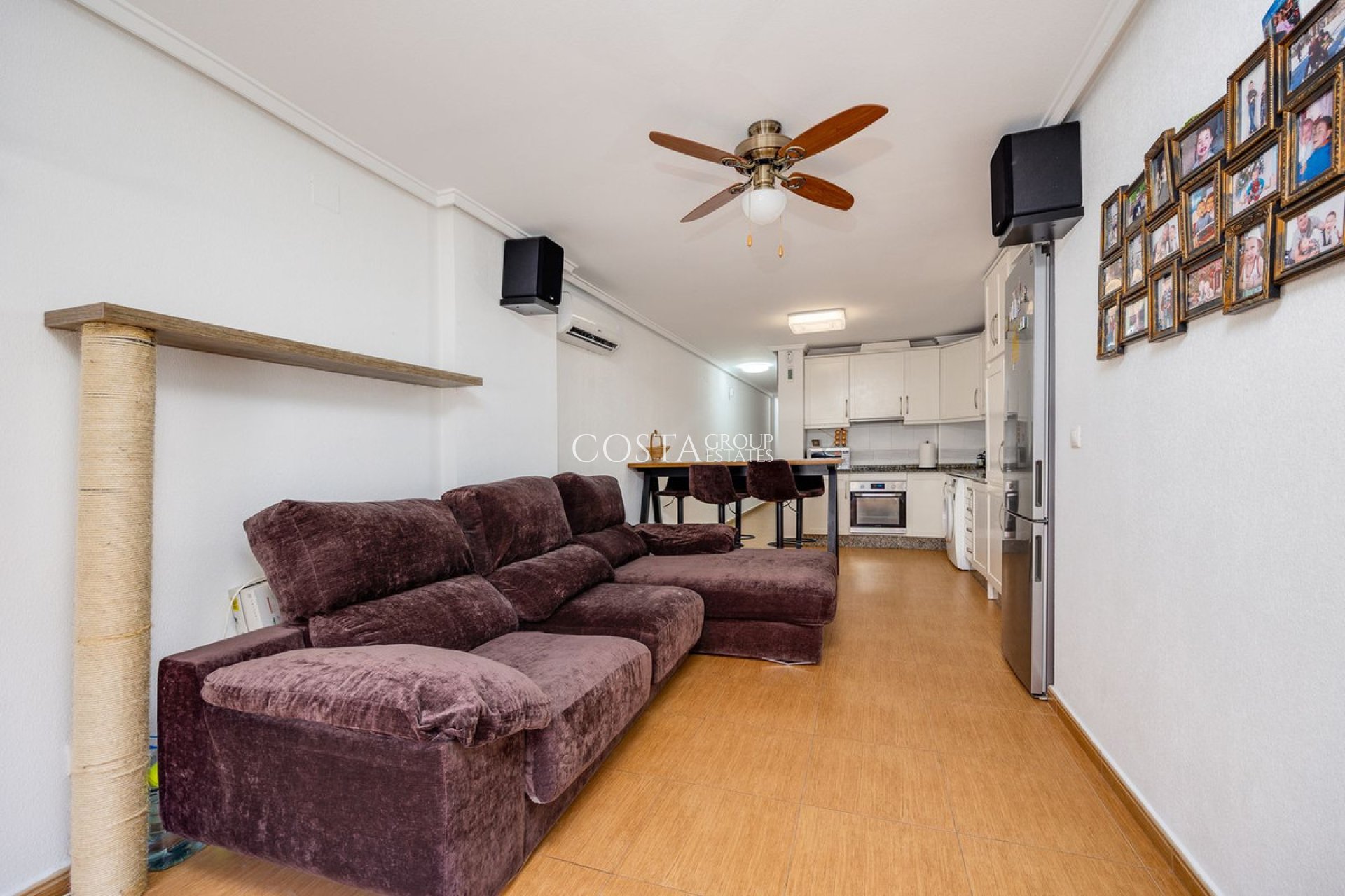 Resale - Apartments -
Torrevieja - Torrevieja Centro