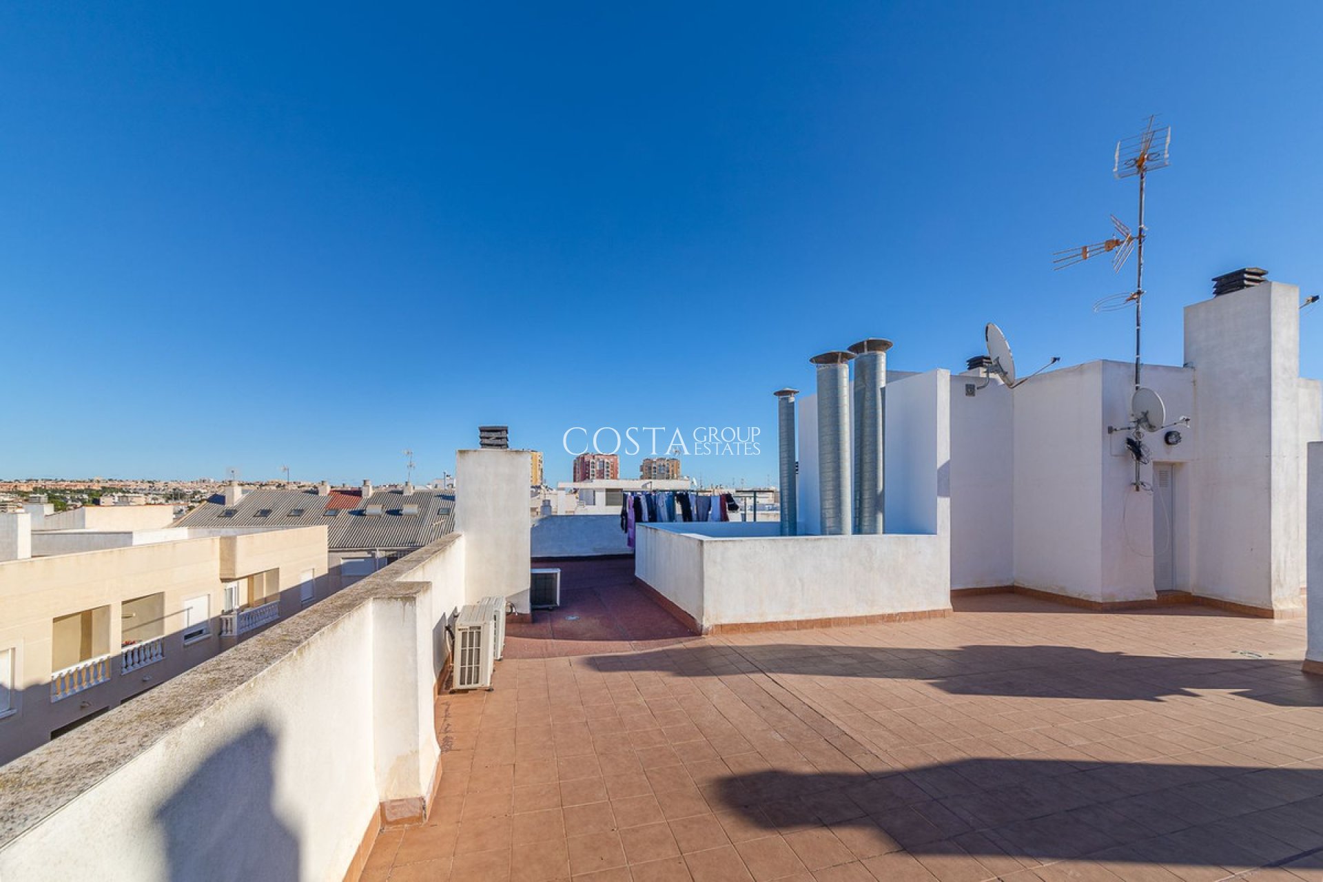 Resale - Apartments -
Torrevieja - Torrevieja Centro
