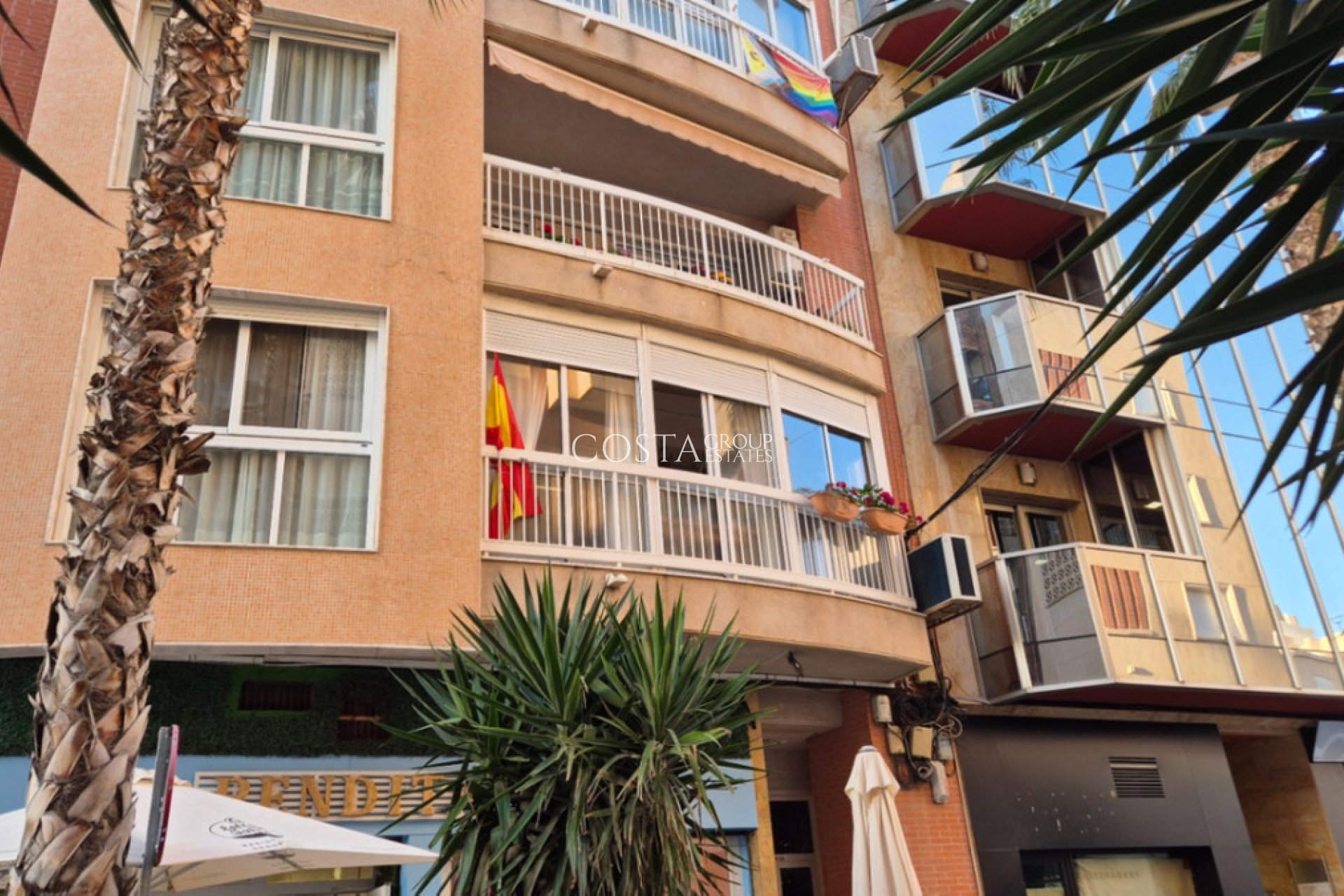 Resale - Apartments -
Torrevieja - Torrevieja Centro