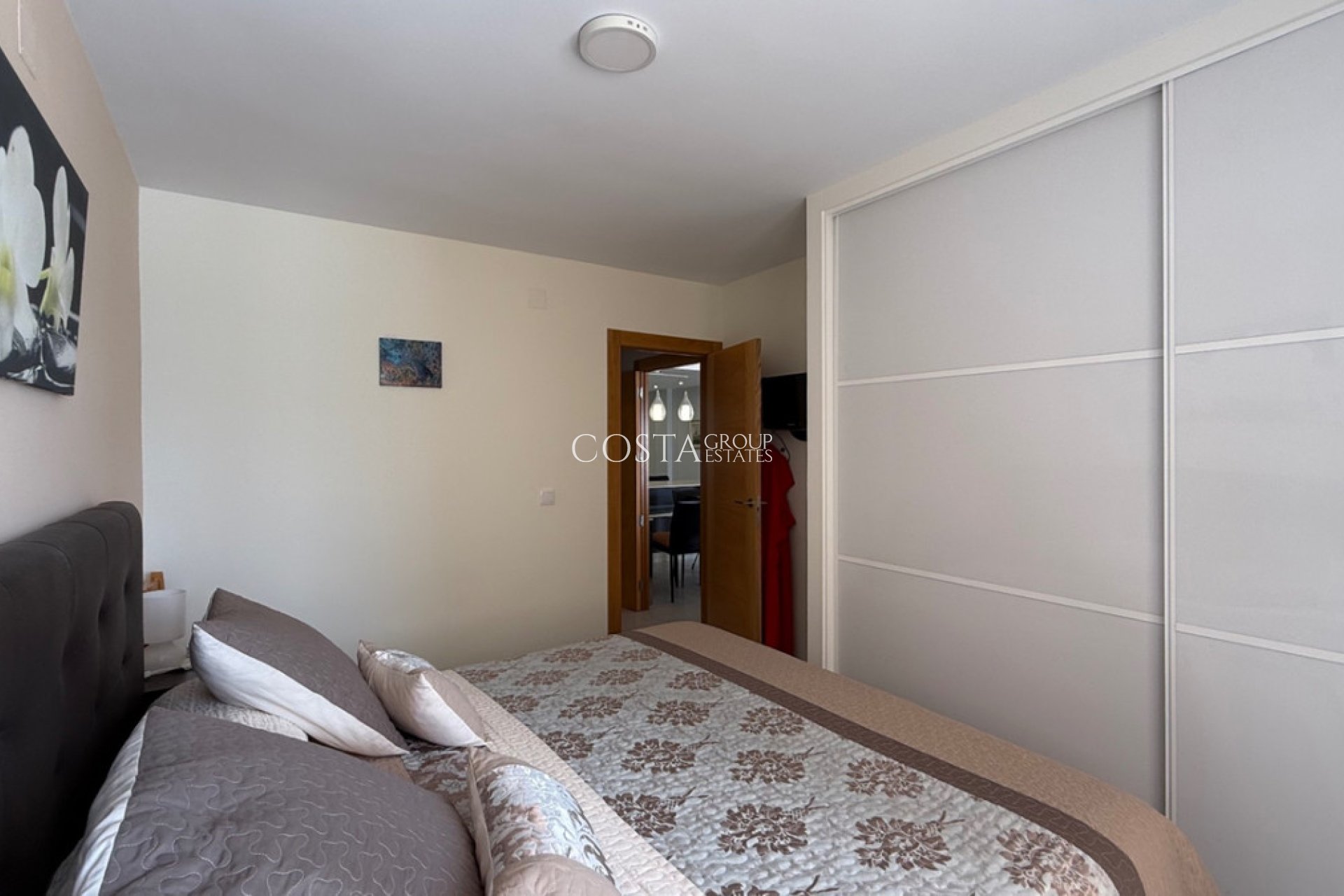 Resale - Apartments -
Torrevieja - Torrevieja Centro