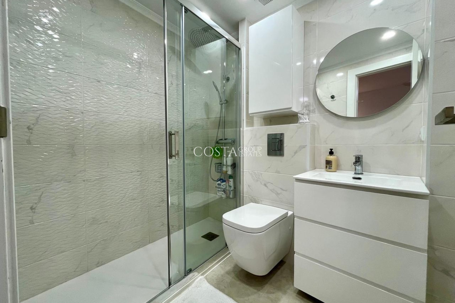 Resale - Apartments -
Torrevieja - Torrevieja Centro