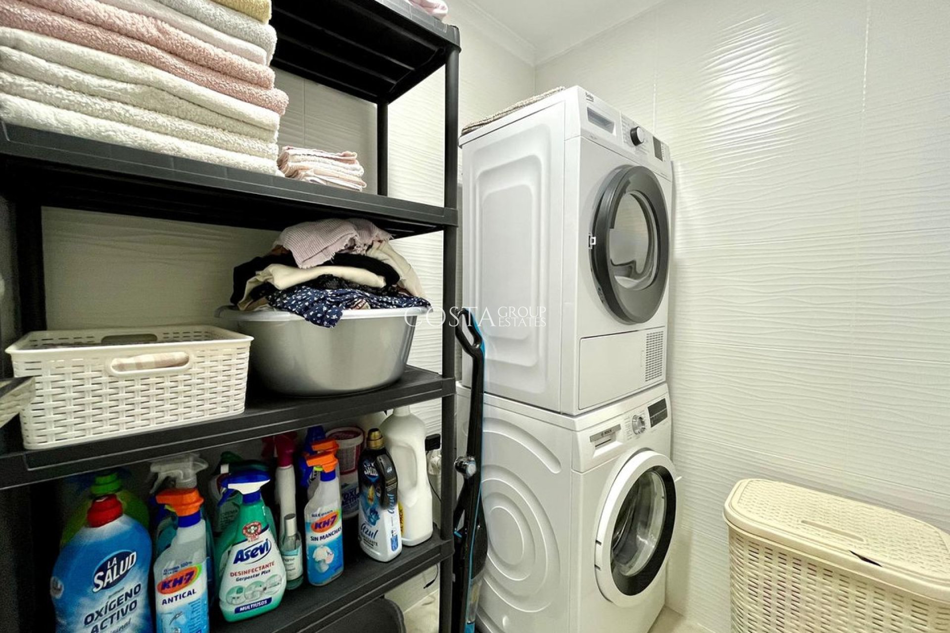 Resale - Apartments -
Torrevieja - Torrevieja Centro