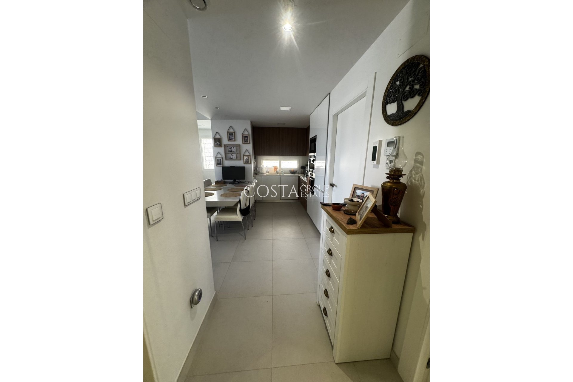 Resale - Apartments -
Torrevieja - Torrevieja Centro