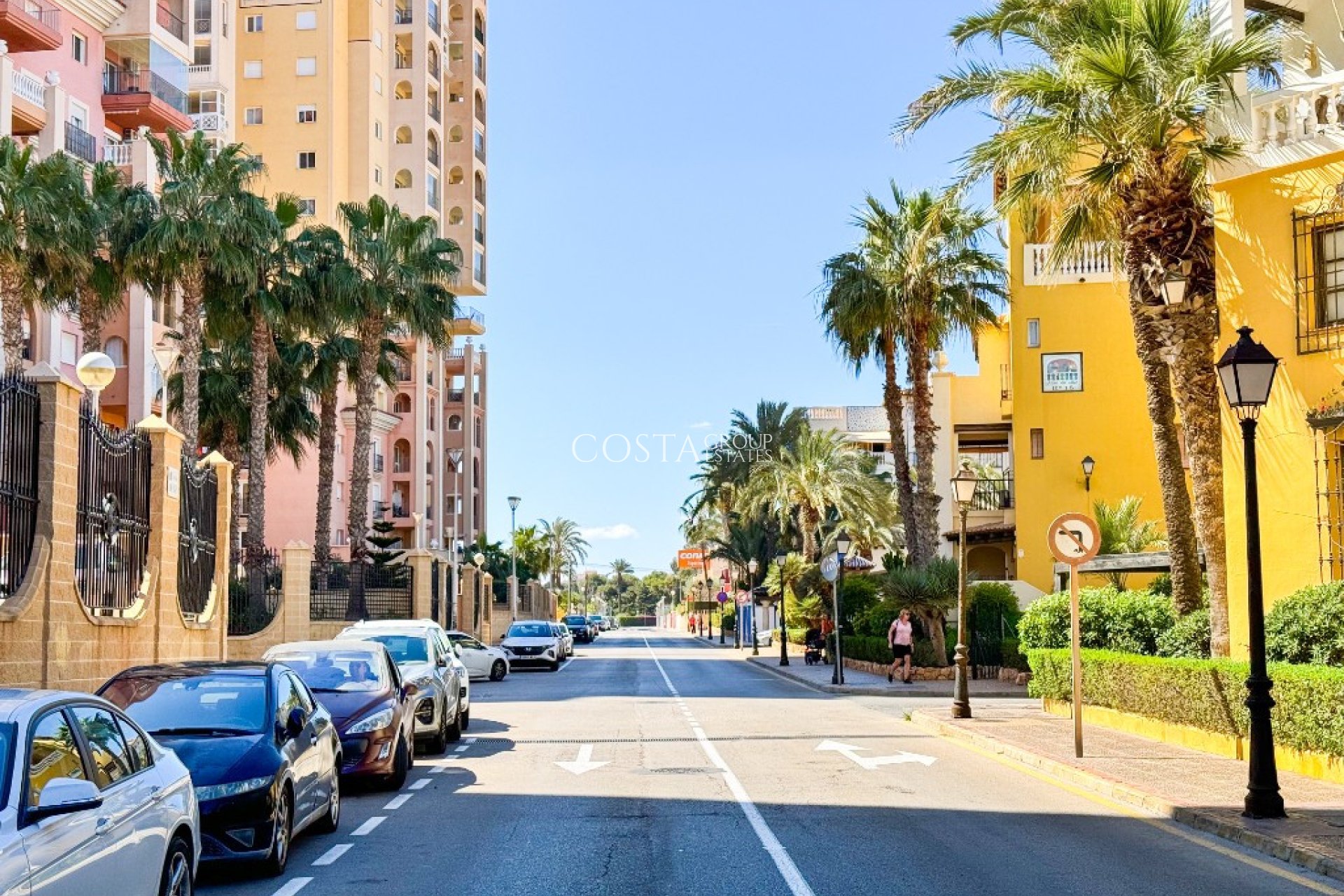 Resale - Apartments -
Torrevieja - Torrevieja Centro