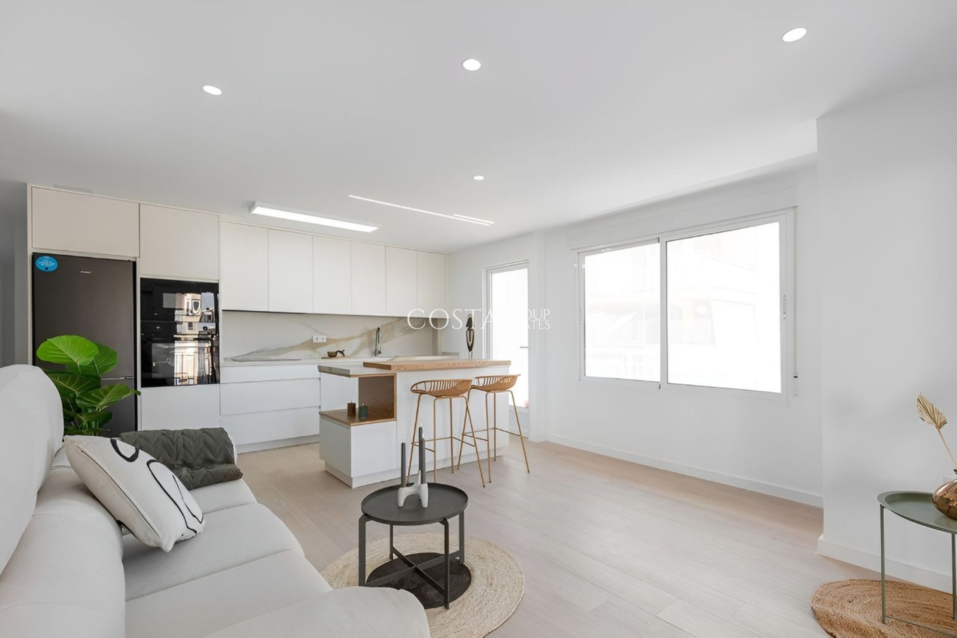 Resale - Apartments -
Torrevieja - Torrevieja Centro