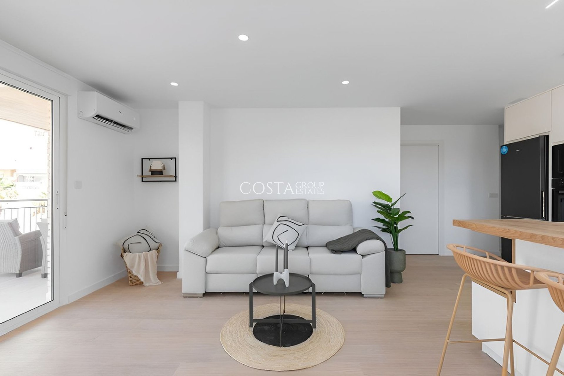 Resale - Apartments -
Torrevieja - Torrevieja Centro