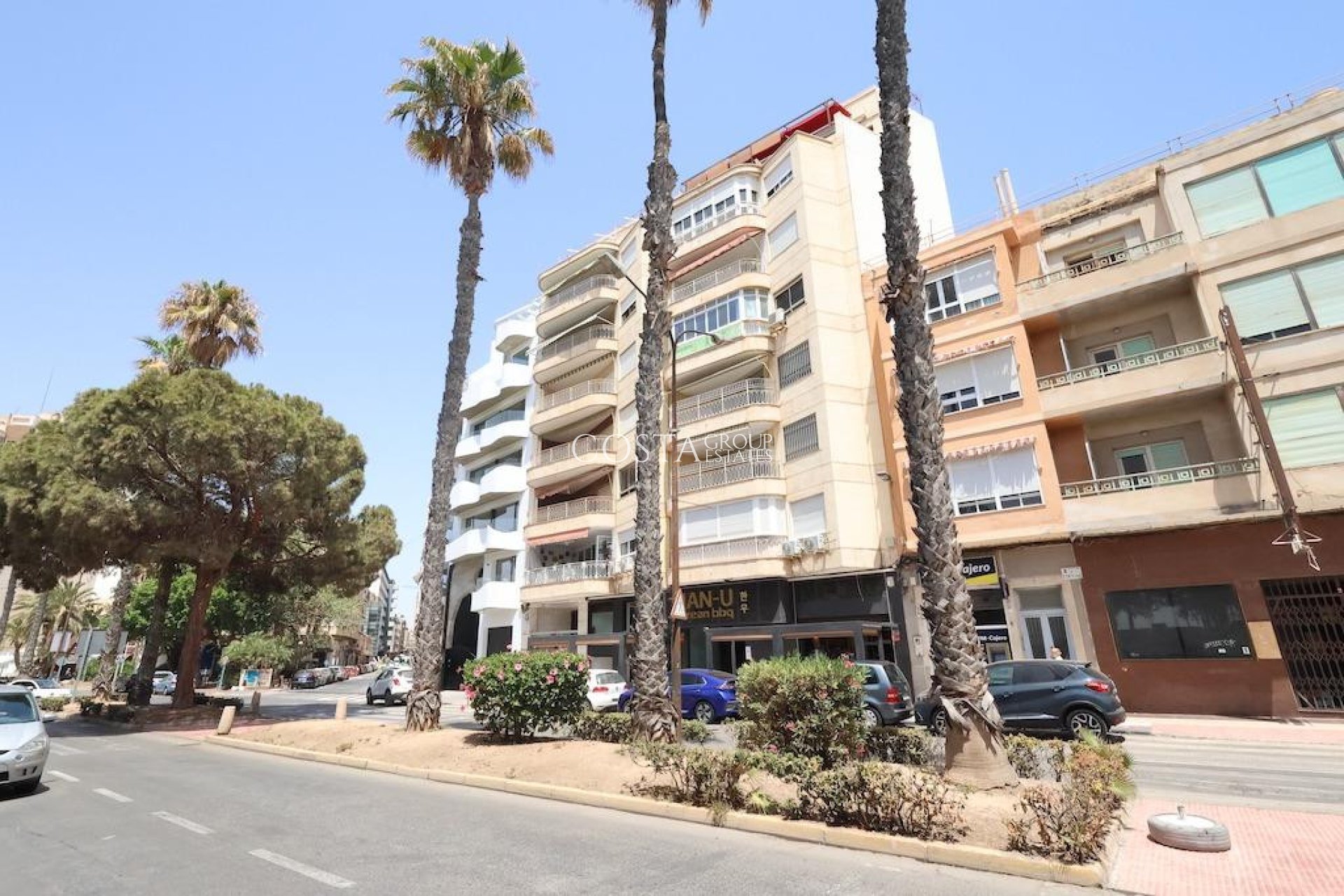Resale - Apartments -
Torrevieja - Torrevieja Centro