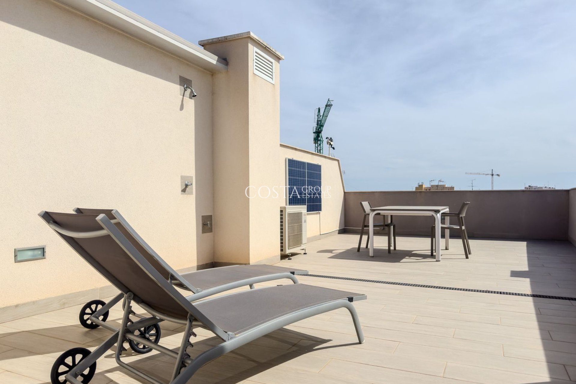 Resale - Apartments -
Torrevieja - Torrevieja Centro