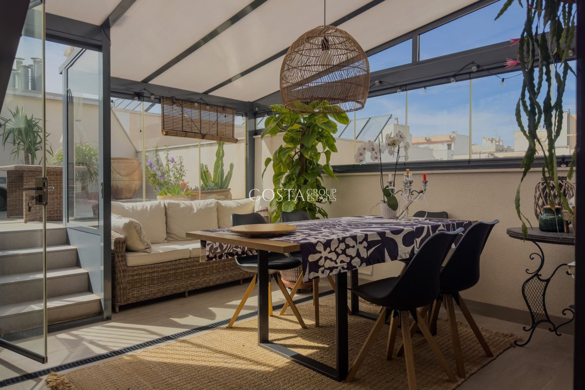 Resale - Apartments -
Torrevieja - Torrevieja Centro