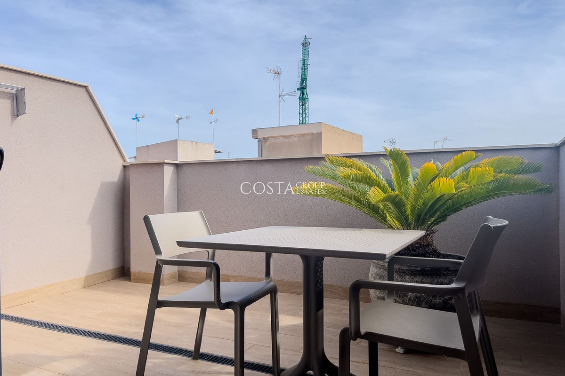 Resale - Apartments -
Torrevieja - Torrevieja Centro