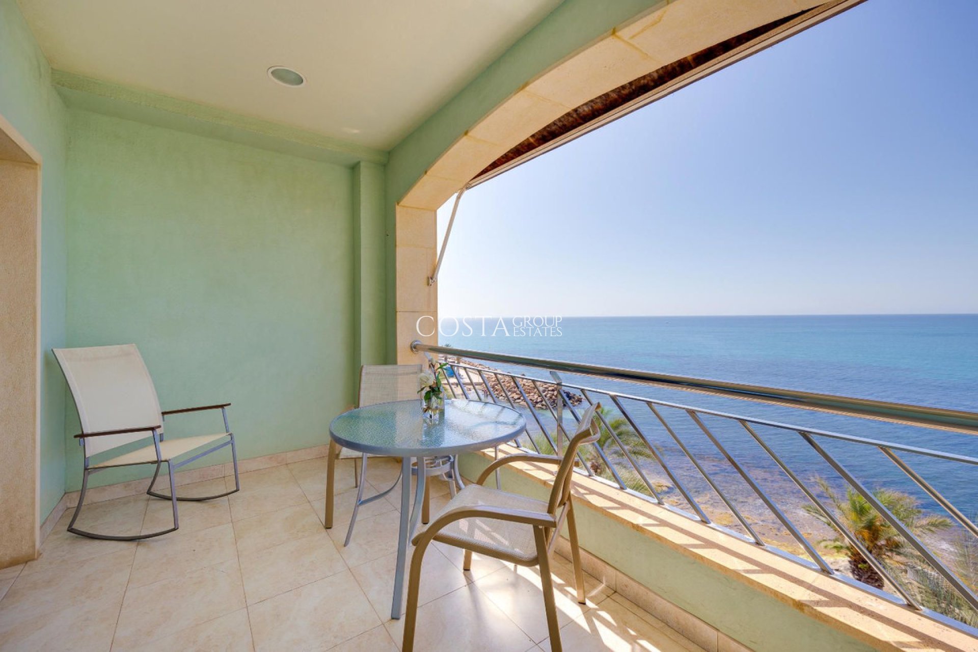 Resale - Apartments -
Torrevieja - Torrevieja Centro