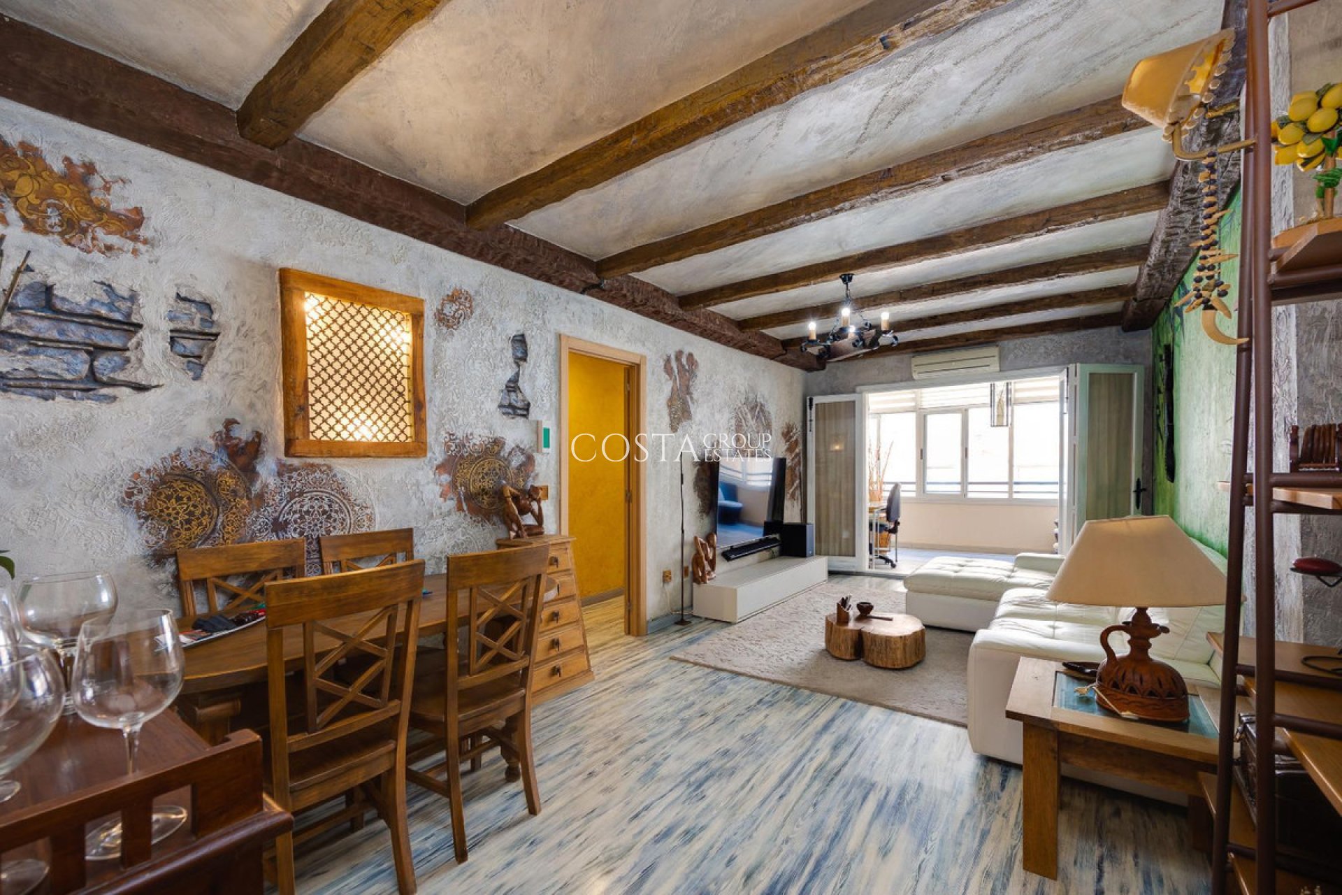 Resale - Apartments -
Torrevieja - Torrevieja Centro