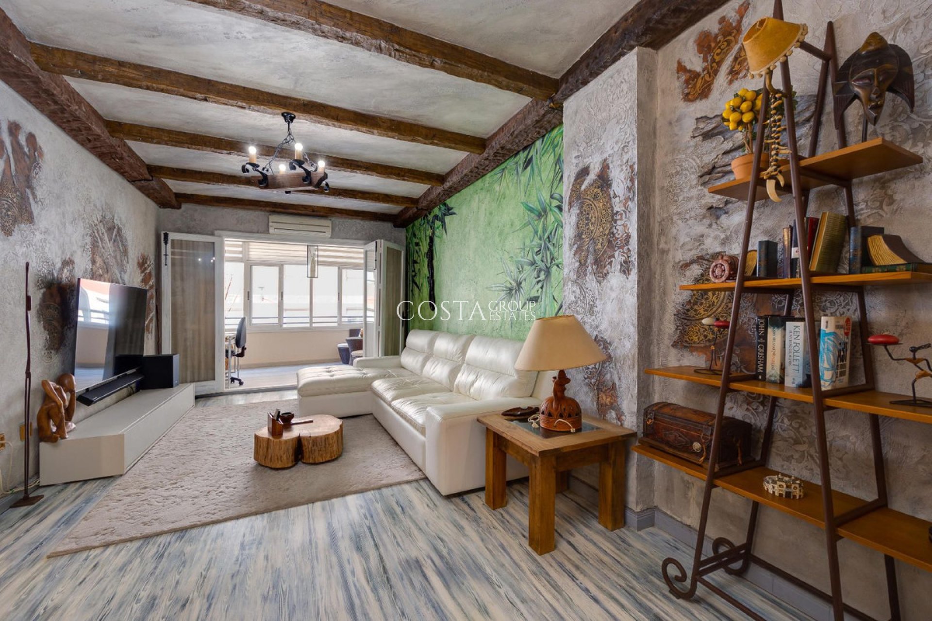 Resale - Apartments -
Torrevieja - Torrevieja Centro