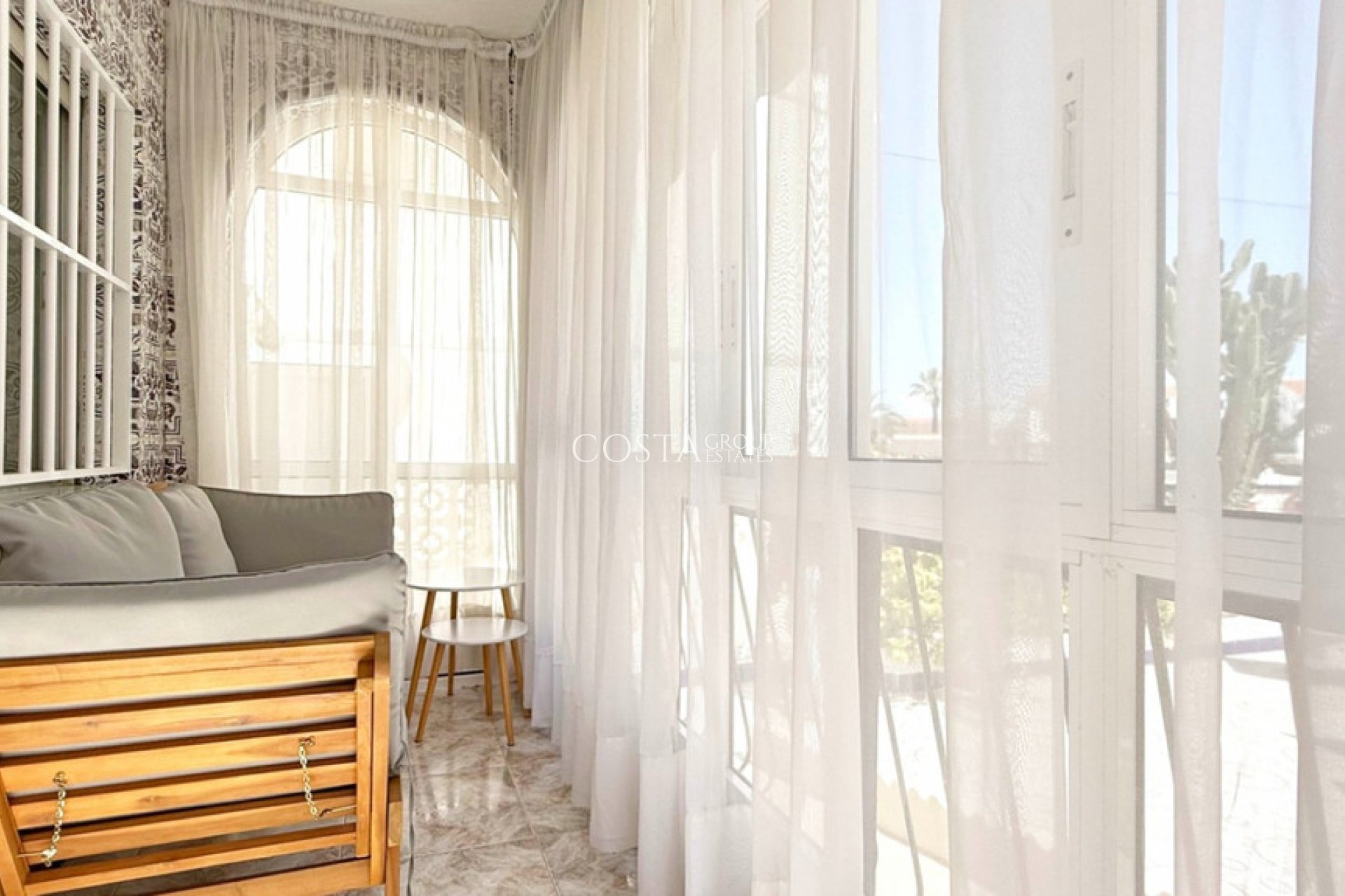 Resale - Apartments -
Torrevieja - Torrevieja Centro