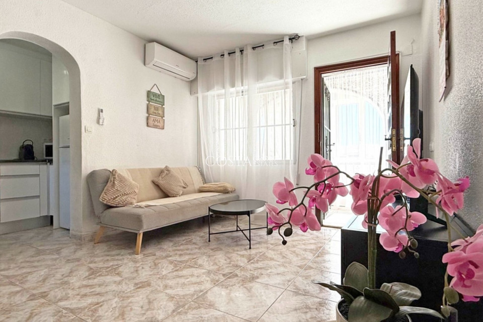 Resale - Apartments -
Torrevieja - Torrevieja Centro