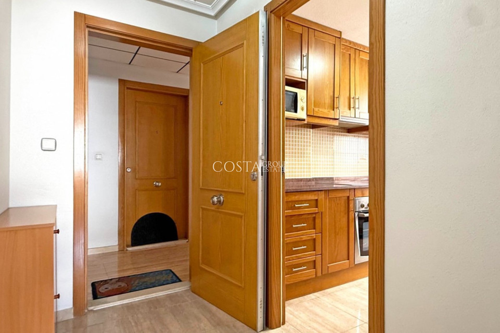 Resale - Apartments -
Torrevieja - Torrevieja Centro