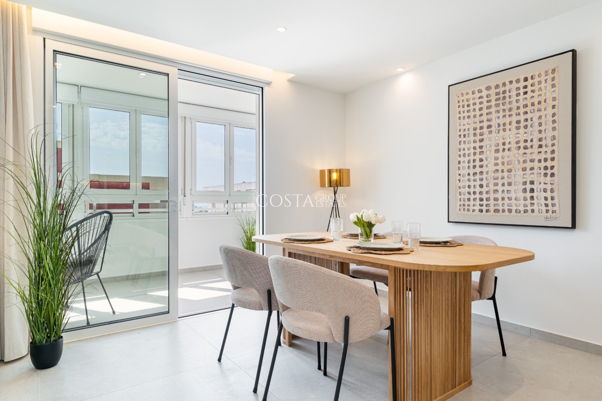 Resale - Apartments -
Torrevieja - Torrevieja Centro