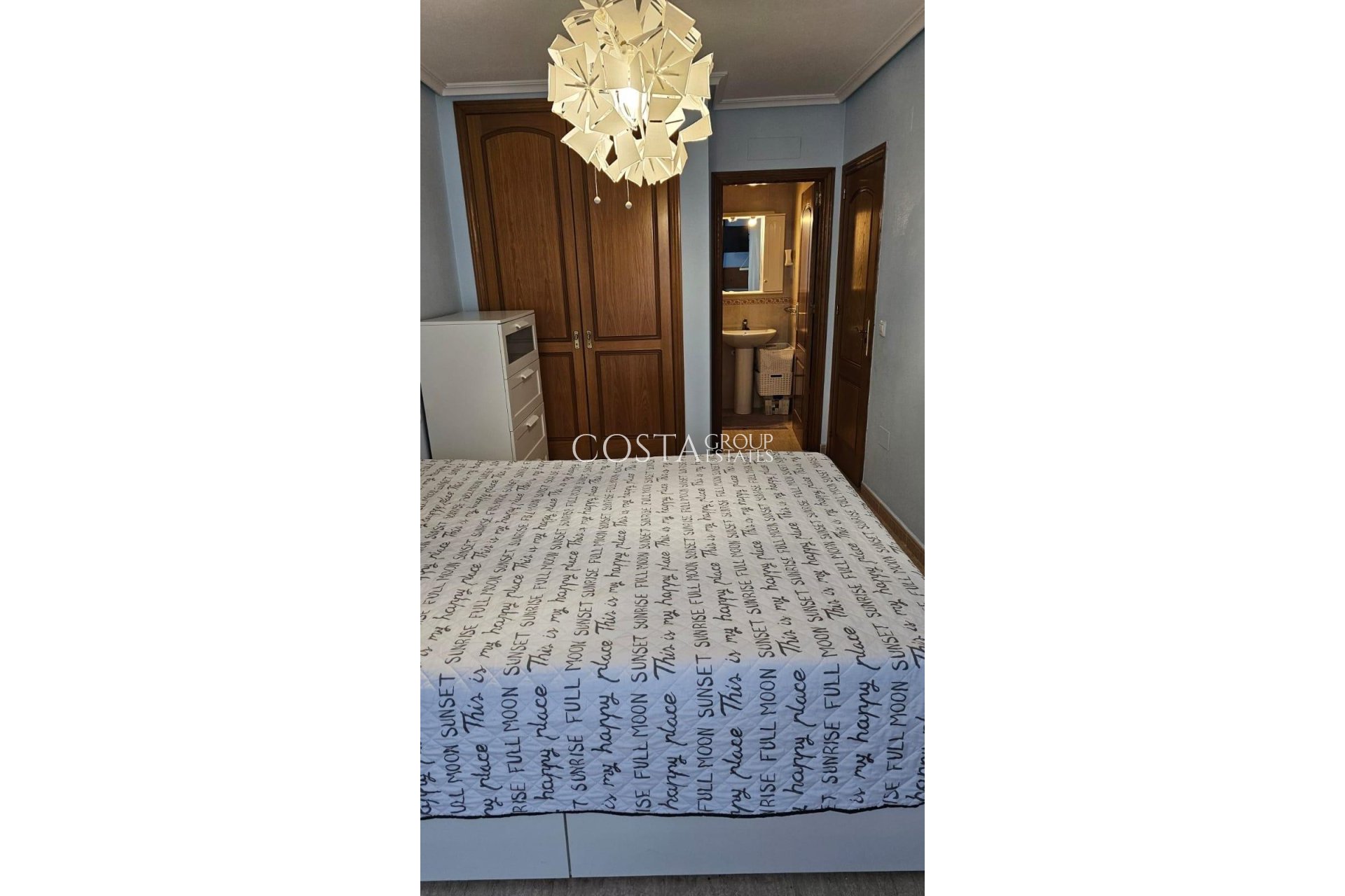 Resale - Apartments -
Torrevieja - Torrevieja Centro