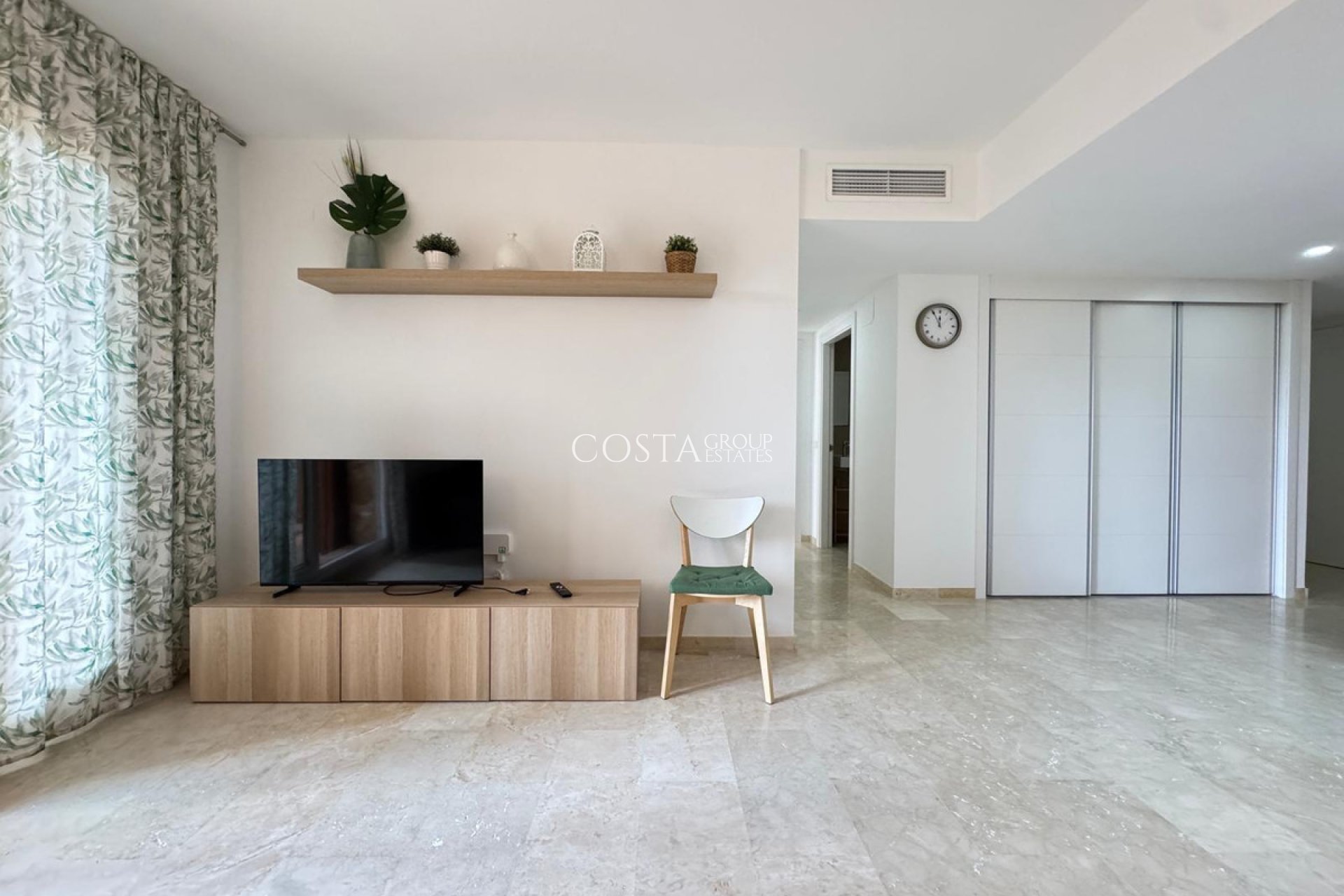 Resale - Apartments -
Torrevieja - Torrevieja Centro