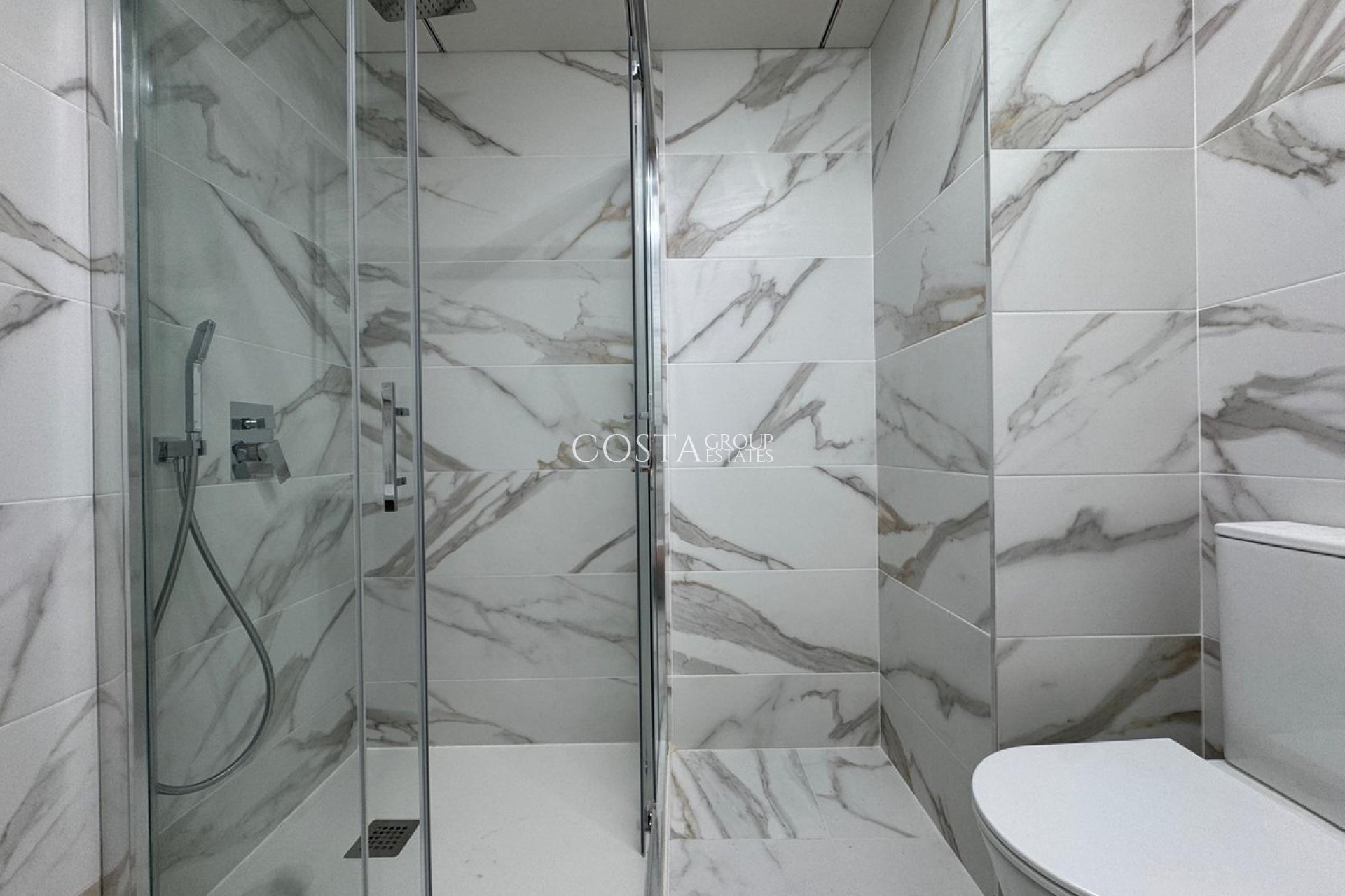 Resale - Apartments -
Torrevieja - Torrevieja Centro