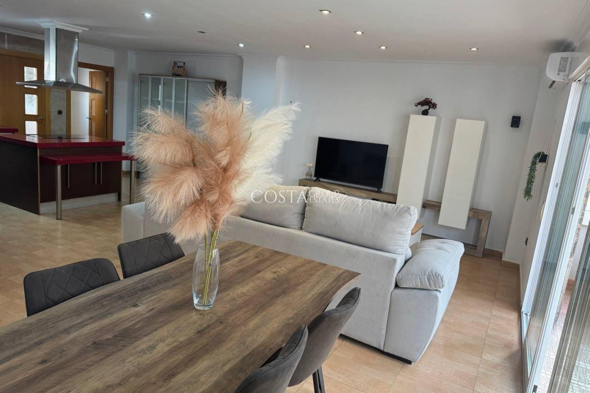 Resale - Apartments -
Torrevieja - Torrevieja Centro