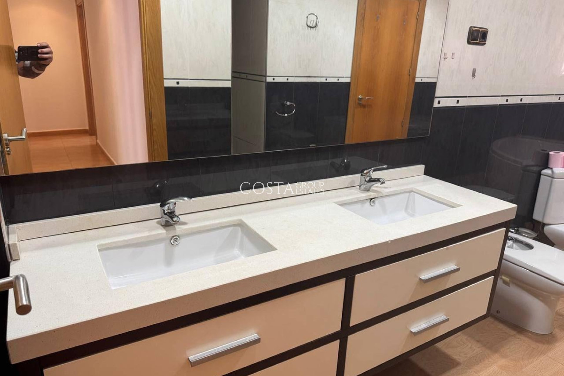 Resale - Apartments -
Torrevieja - Torrevieja Centro