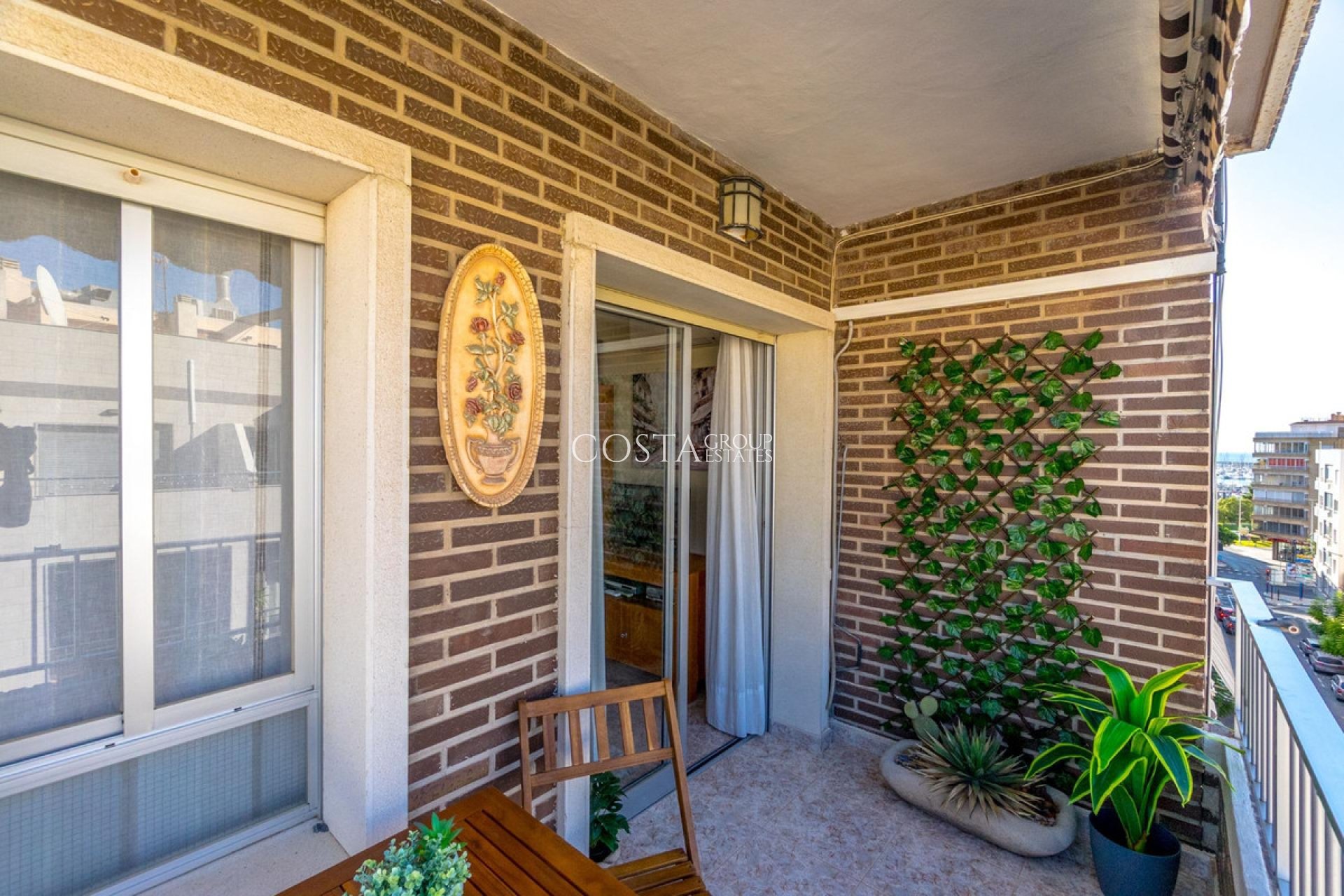 Resale - Apartments -
Torrevieja - Torrevieja Centro