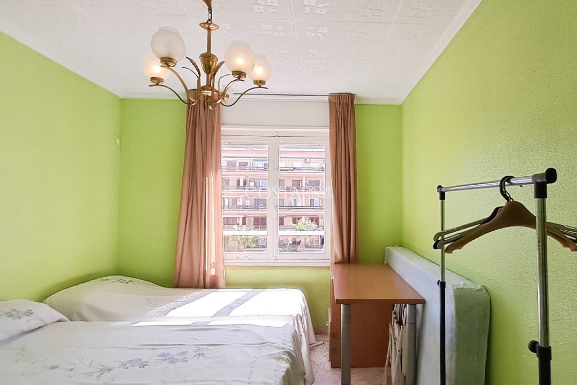 Resale - Apartments -
Torrevieja - Torrevieja Centro