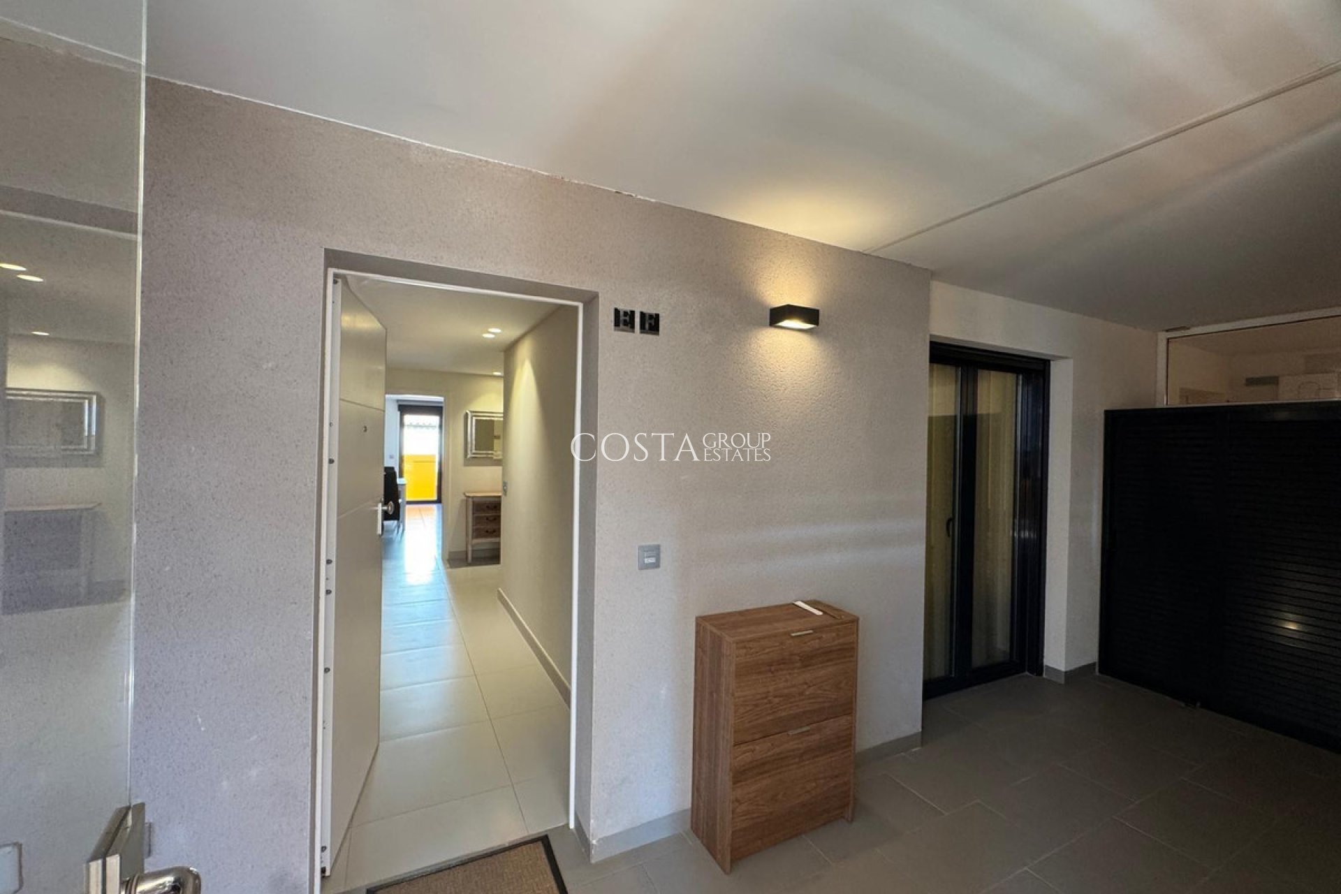 Resale - Apartments -
Torrevieja - Torrevieja Centro