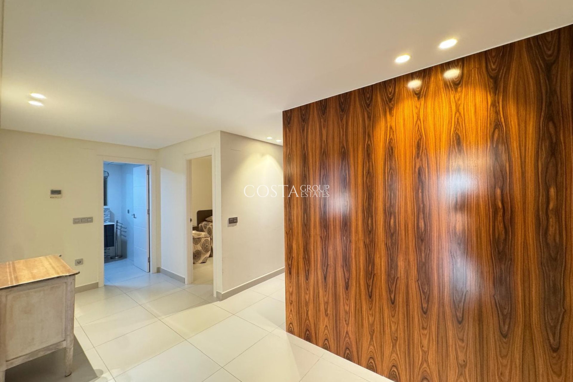 Resale - Apartments -
Torrevieja - Torrevieja Centro