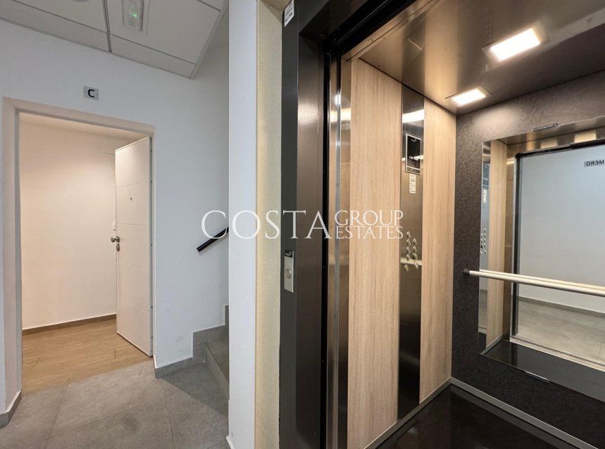 Resale - Apartments -
Torrevieja - Torrevieja Centro