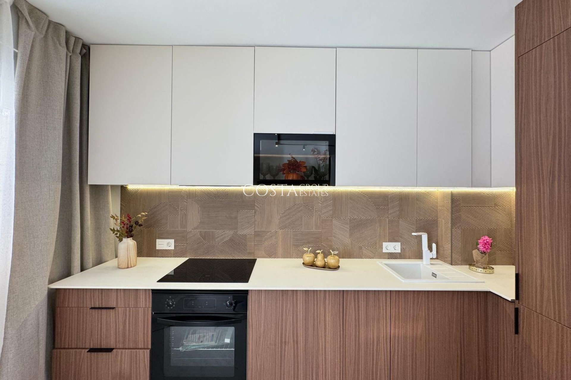 Resale - Apartments -
Torrevieja - Torrevieja Centro