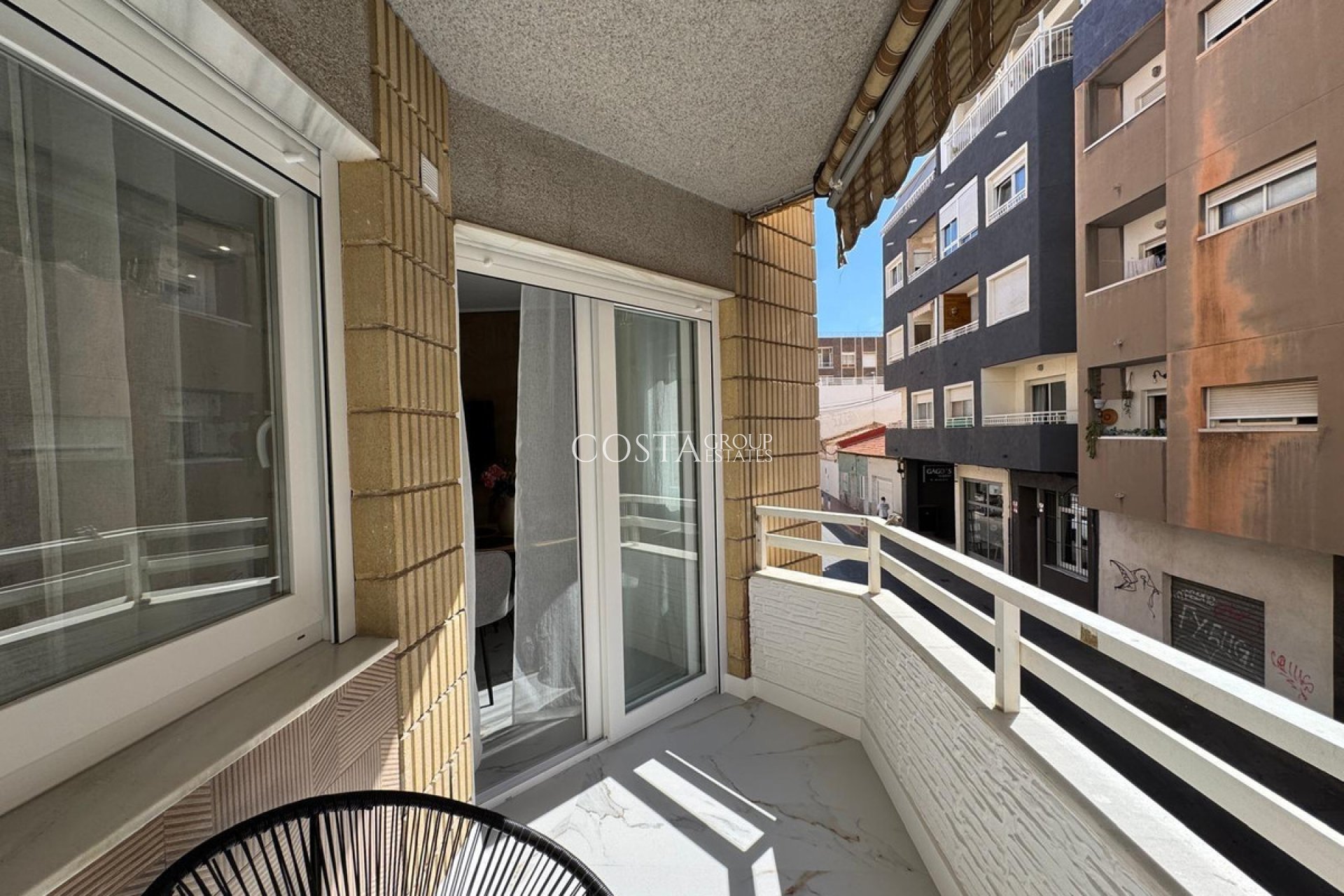 Resale - Apartments -
Torrevieja - Torrevieja Centro