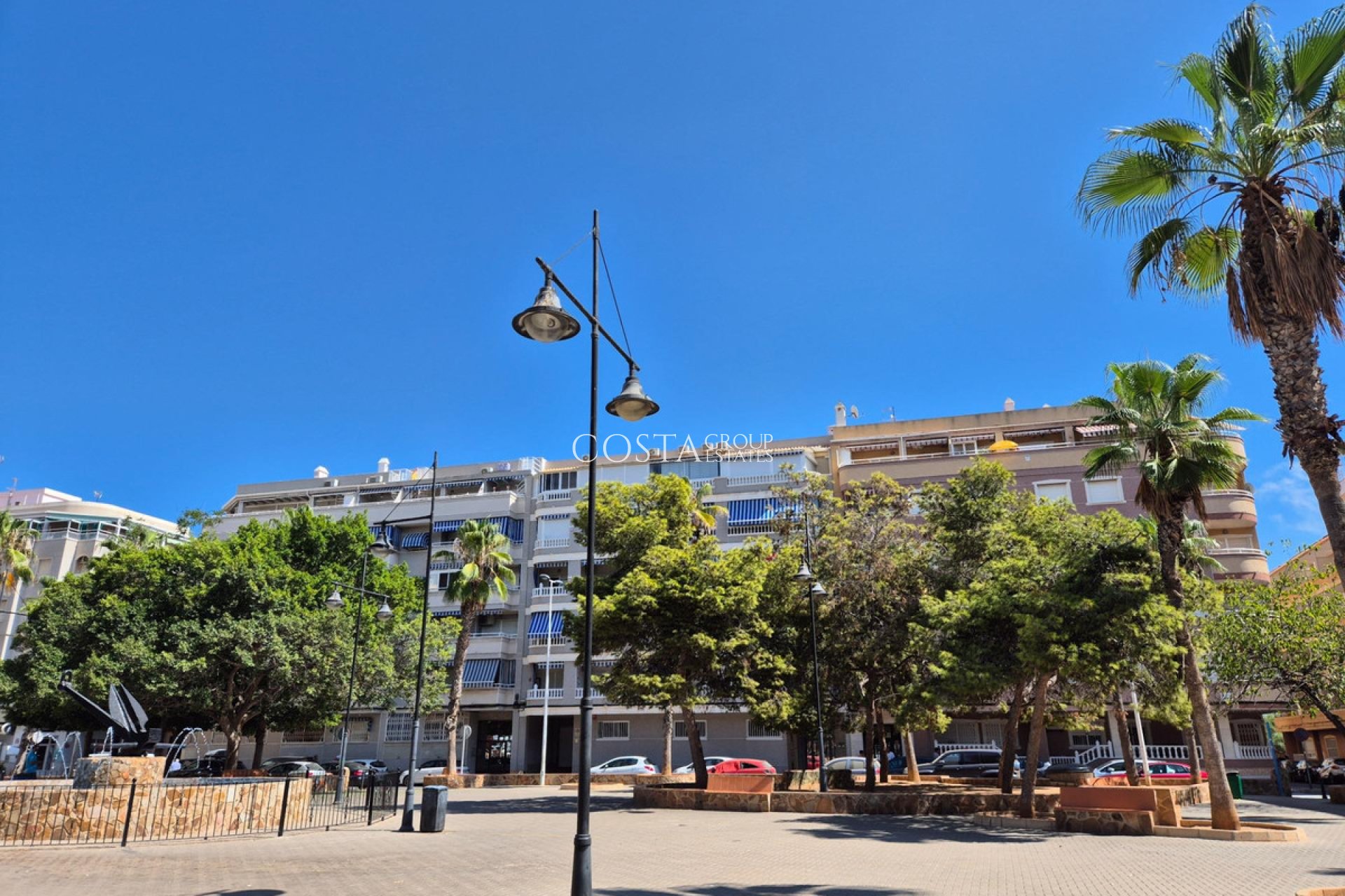 Resale - Apartments -
Torrevieja - Torrevieja Centro