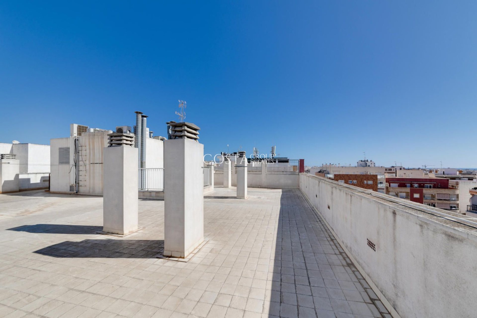 Resale - Apartments -
Torrevieja - Torrevieja Centro