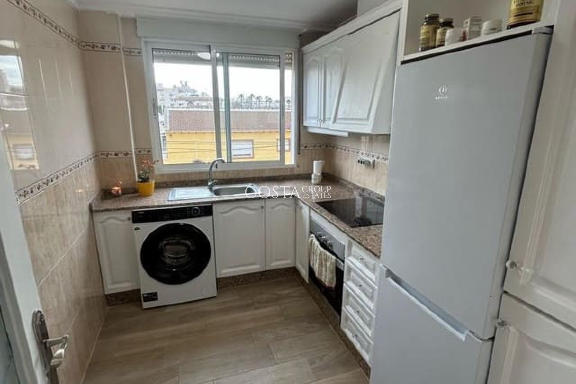 Resale - Apartments -
Torrevieja - Torrevieja Centro