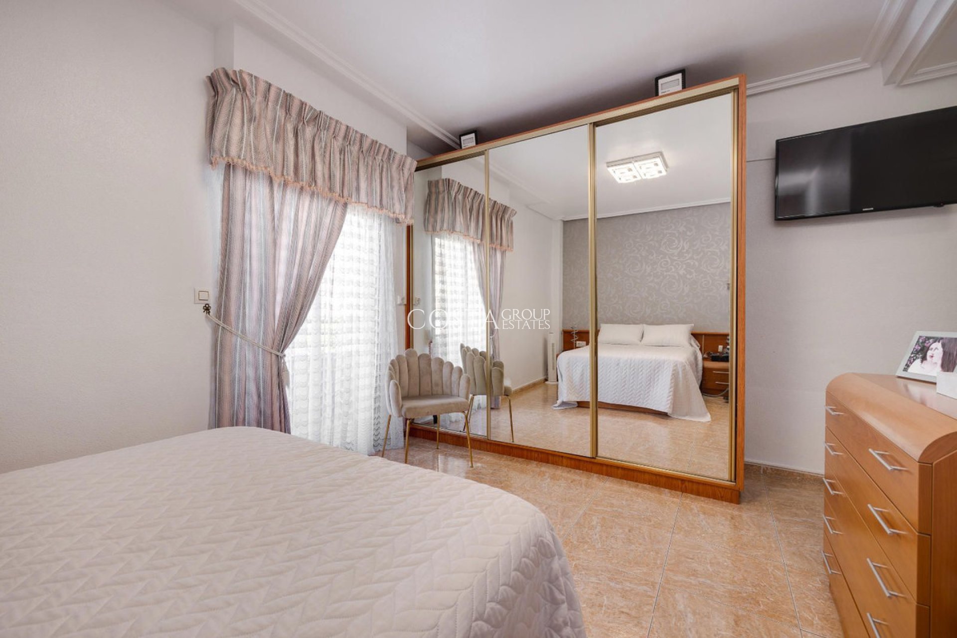 Resale - Apartments -
Torrevieja - Torrevieja Centro