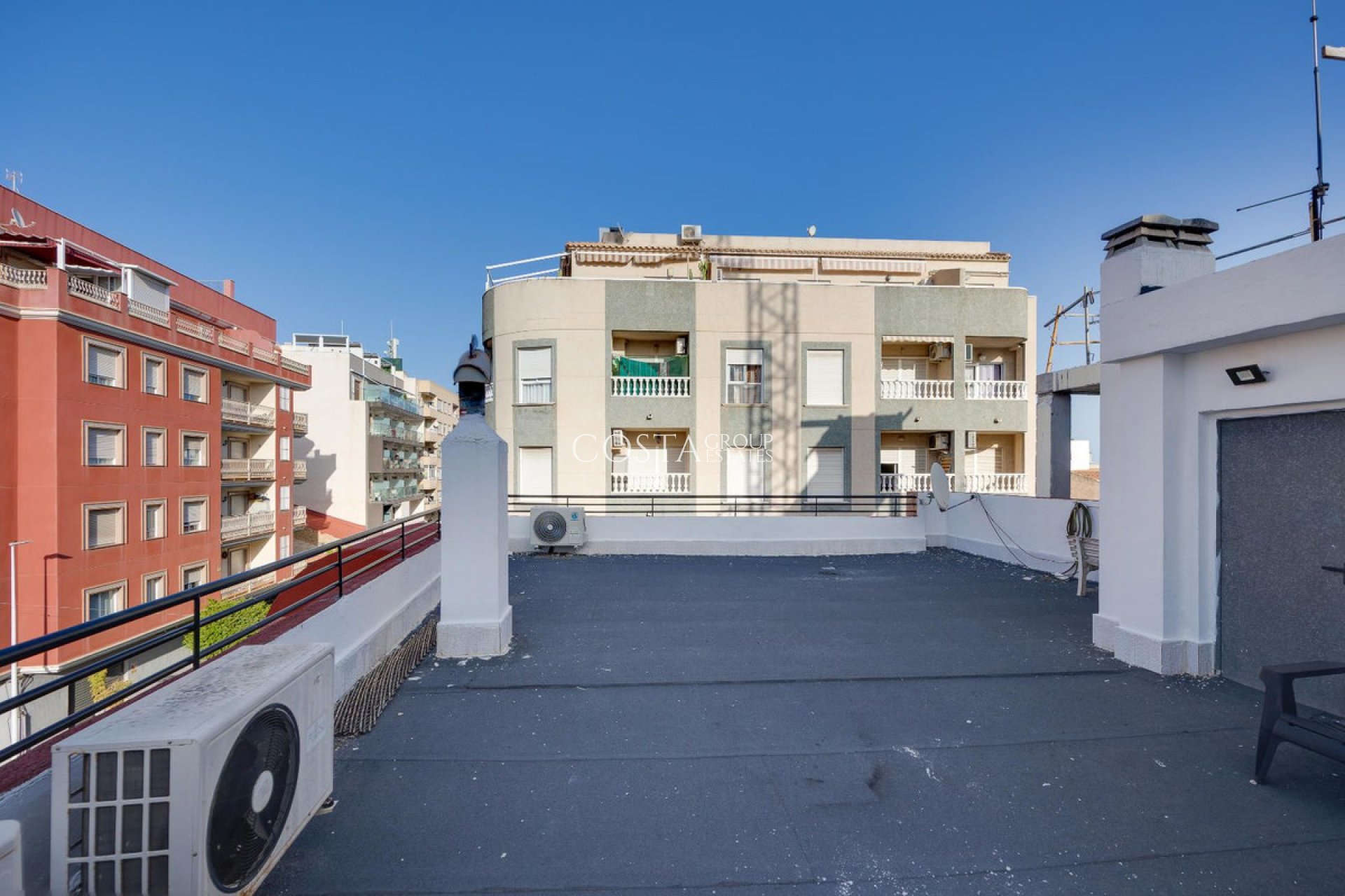 Resale - Apartments -
Torrevieja - Torrevieja Centro