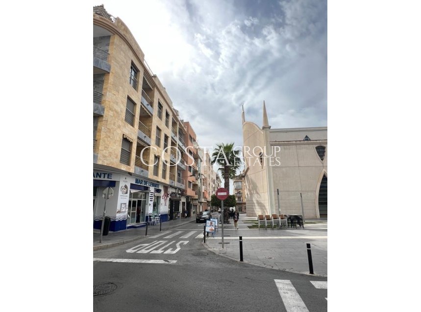 Resale - Apartments -
Torrevieja - Torrevieja Centro